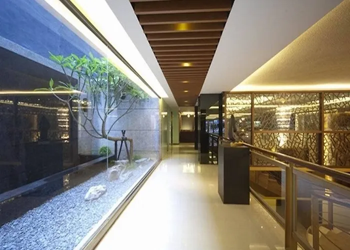 Picasso Jongno Motel